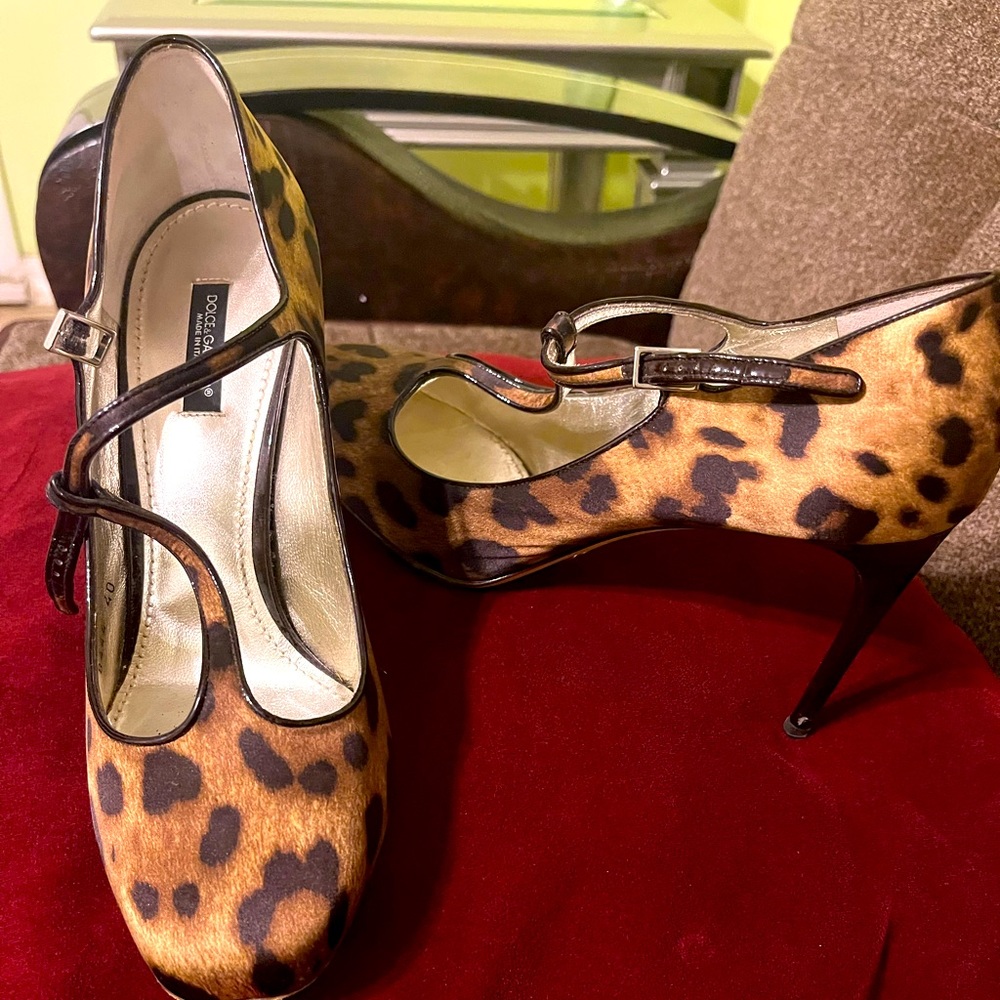 Dolce and Gabbana shoes very good condition size 40 EUR